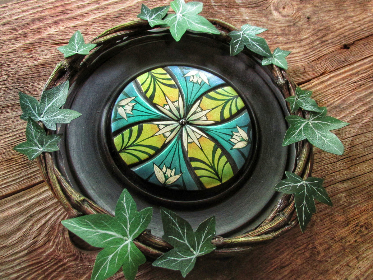 Luthien's device, with ivy wreath
