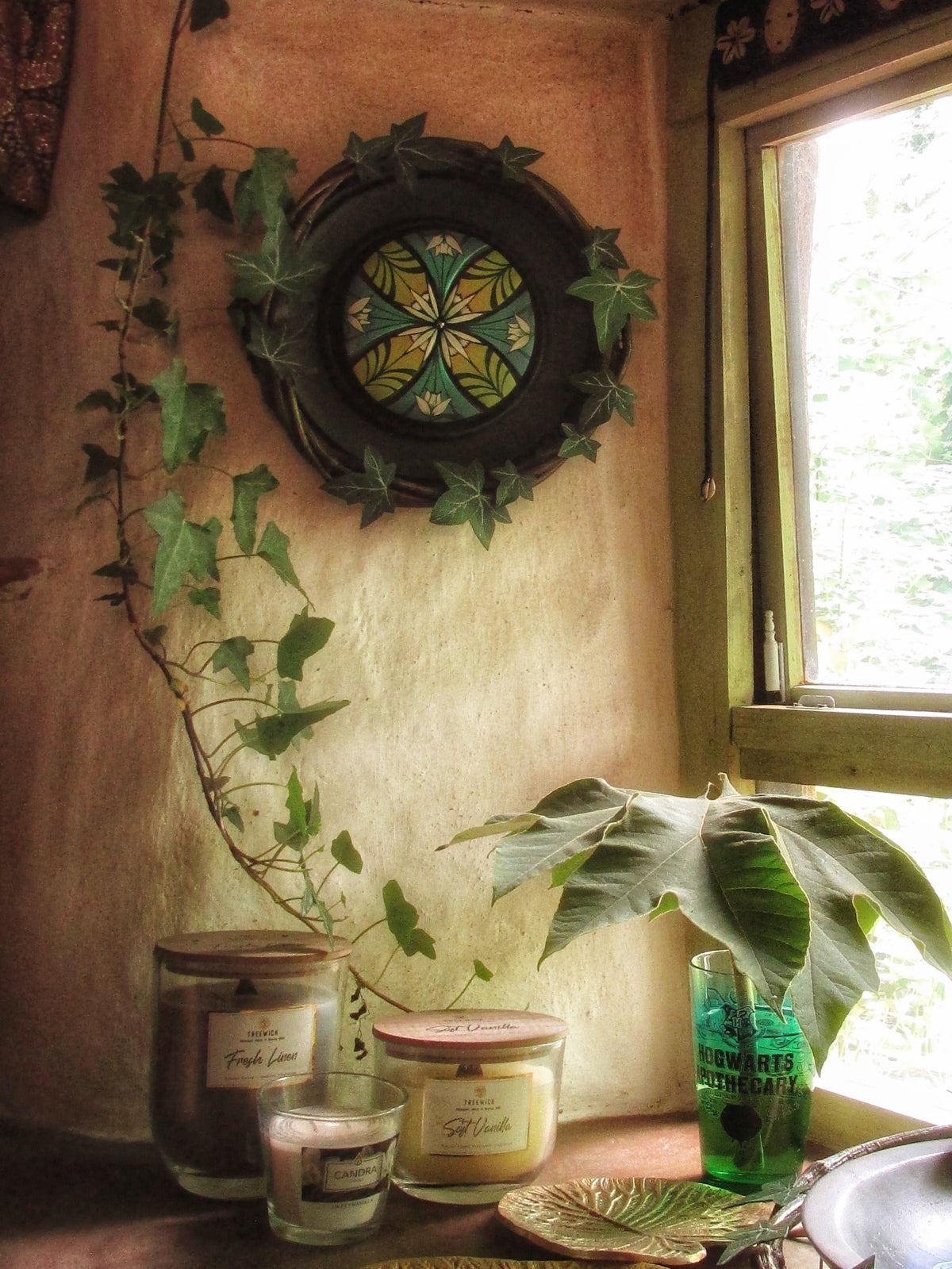 Luthien's device, with ivy wreath